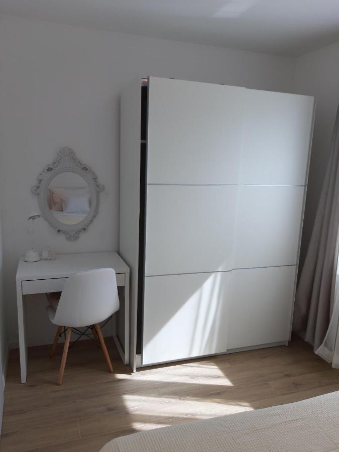 Gita Apartmani Čižići Exteriör bild