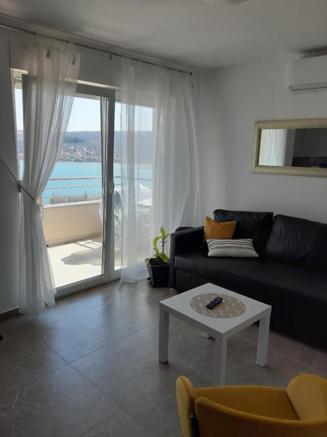 Gita Apartmani Čižići Exteriör bild