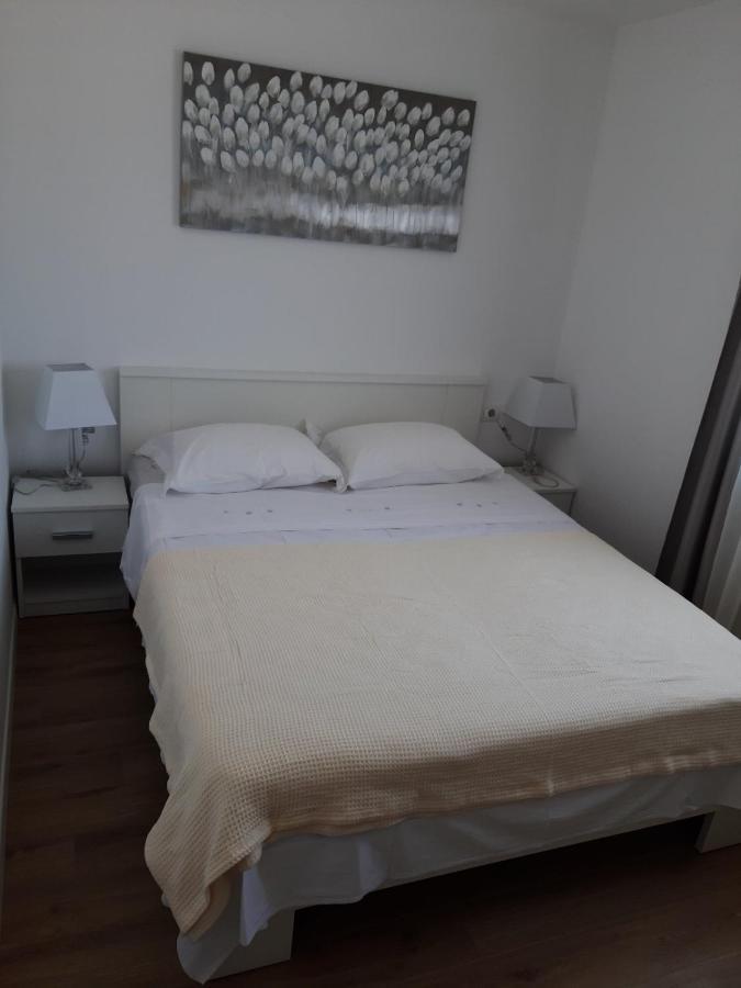 Gita Apartmani Čižići Exteriör bild